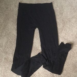 Women’s black leggings